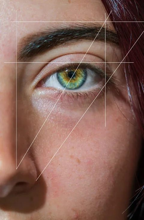 Lash mapping: lo studio della forma dell'occhio prima di applicare le ciglia